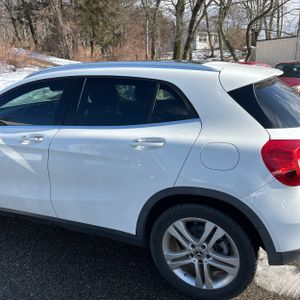 MERCEDES-BENZ GLA - 6