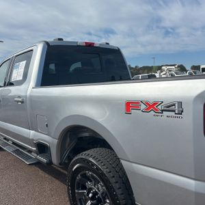 FORD F-350 SUPER DUTY LARIAT - 6