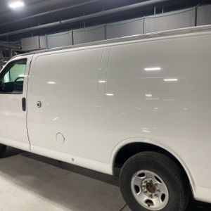 CHEVROLET EXPRESS 2500 - 6