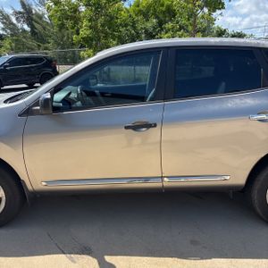 2011 Nissan ROGUE S — фото 4