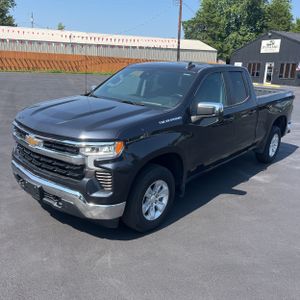 2022 Chevrolet SILVERADO 1500 LT photo 1