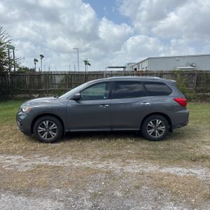 2017 Nissan PATHFINDER S — фото 3