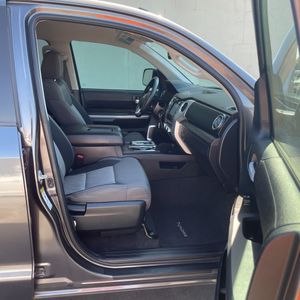 صورة مصغرة 33 لـ 2017 Toyota TUNDRA SR5