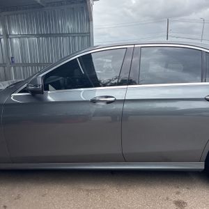 MERCEDES-BENZ E-CLASS - 4