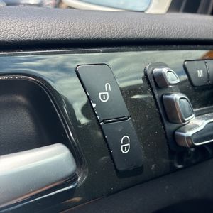 2018 Mercedes-BENZ GLE thumbnail 59