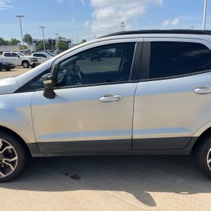 FORD ECOSPORT SES - 4