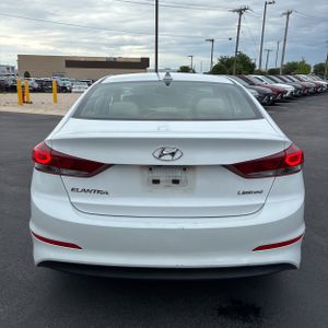 HYUNDAI ELANTRA LIMITED - 7