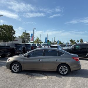 2016 Nissan SENTRA SV photo 3
