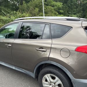 2015 Toyota RAV4 LE 照片 6