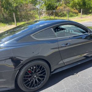 FORD MUSTANG GT PREMIUM - 9