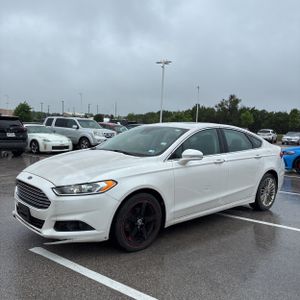 FORD FUSION SE - 1