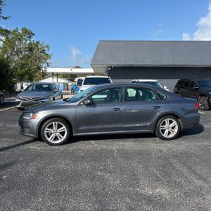 VOLKSWAGEN PASSAT 1.8T WOLFSBURG EDITION - 3