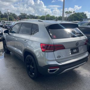 صورة 5 لـ 2024 Volkswagen TAOS SE
