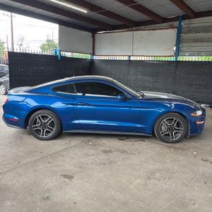 FORD MUSTANG ECOBOOST PREMIUM - 10