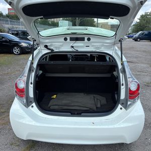 2014 Toyota PRIUS C TWO — фото 41