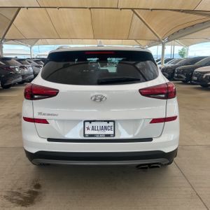 HYUNDAI TUCSON SEL - 7