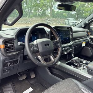 صورة مصغرة 36 لـ 2025 FORD F-150 TREMOR