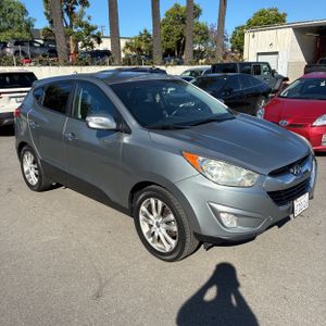 HYUNDAI TUCSON LIMITED - 10