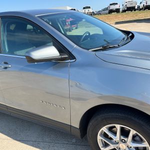 صورة 13 لـ 2023 Chevrolet EQUINOX LT