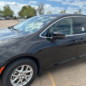 CHRYSLER PACIFICA TOURING L - 2