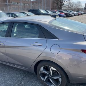 HYUNDAI ELANTRA LIMITED - 6