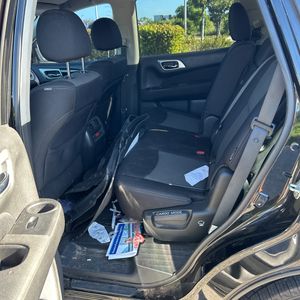 2017 Nissan PATHFINDER SV 照片 34