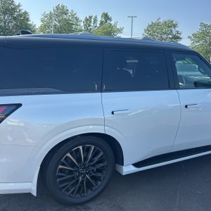 صورة 9 لـ 2026 Infiniti QX80 AUTOGRAPH