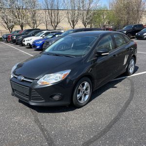 FORD FOCUS SE - 1