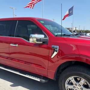 صورة مصغرة 11 لـ 2023 FORD F-150 LARIAT