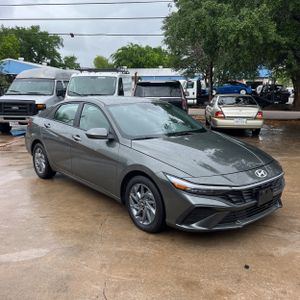 HYUNDAI ELANTRA SEL - 9