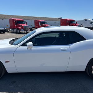 DODGE CHALLENGER SRT8 392 - 4