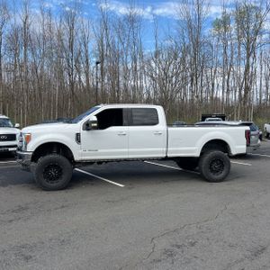 FORD F-250 SUPER DUTY LARIAT - 3