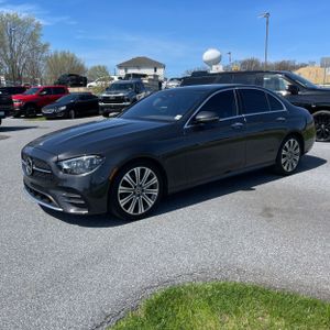 MERCEDES-BENZ E-CLASS - 1