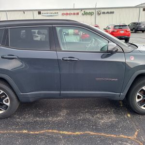 2017 JEEP COMPASS TRAILHAWK — миниатюра 11