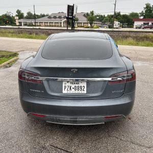 TESLA MODEL S BASE - 7