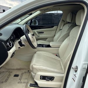 2017 Bentley BENTAYGA BASE — фото 31