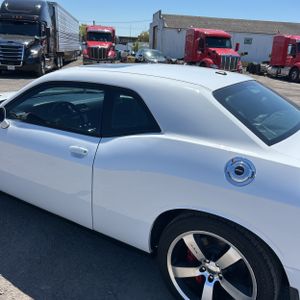 DODGE CHALLENGER SRT8 392 - 6