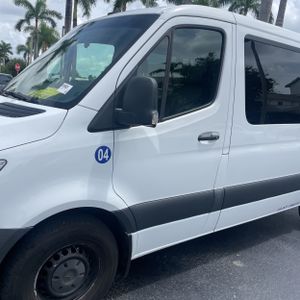 صورة 2 لـ 2024 Mercedes-BENZ SPRINTER 2500