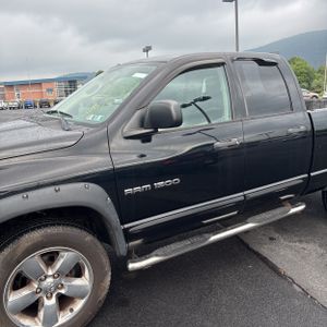 2005 Dodge RAM 1500 SLT/LARAMIE 照片 2