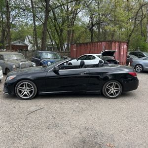 MERCEDES-BENZ E-CLASS - 3