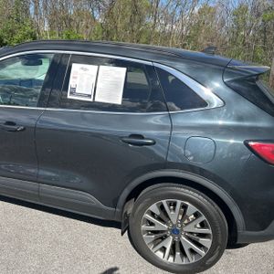 FORD ESCAPE TITANIUM - 6