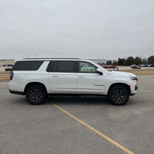 CHEVROLET SUBURBAN Z71 - 10