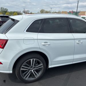AUDI Q5 PREMIUM PLUS - 9