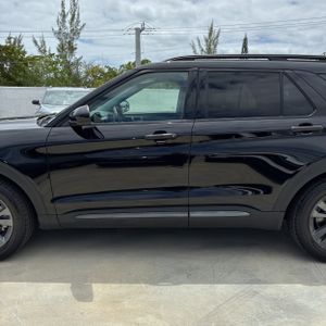 FORD EXPLORER XLT - 3