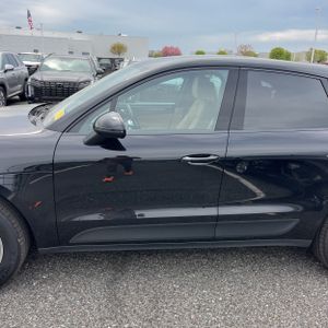 PORSCHE MACAN BASE - 4