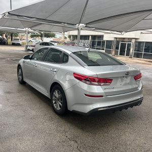 KIA OPTIMA LX - 5