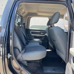 صورة مصغرة 35 لـ 2017 RAM 1500 BIG HORN