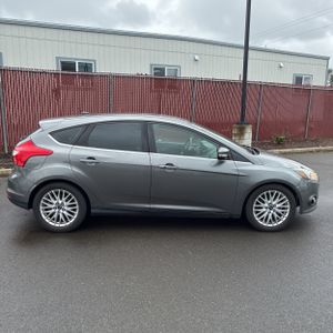 FORD FOCUS TITANIUM - 10