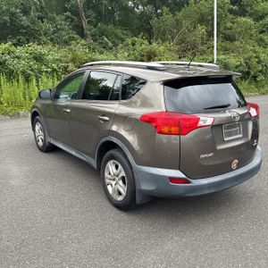 2015 Toyota RAV4 LE 照片 5