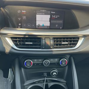 2022 ALFA Romeo STELVIO VELOCE — миниатюра 37